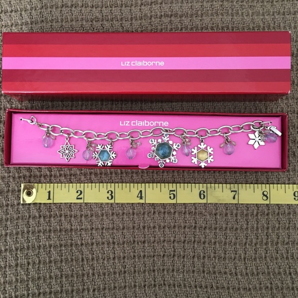 Liz Claiborne Jewelry - Liz Claiborne Boxed Snowflake Charm Bracelet
